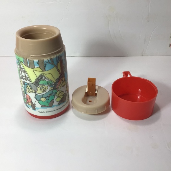DISNEY SNOW WHITE AND SEVEN DWARFS THERMOS BOTTLE - Picture 4 of 6